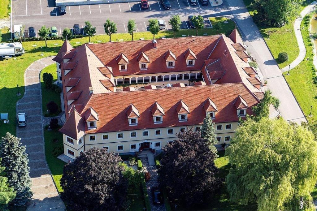 Almtalhotel Appartements In Pettenbach المظهر الخارجي الصورة